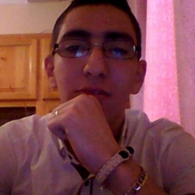 Profile Picture of Chris Miche (@BladeooxHero) on Twitter