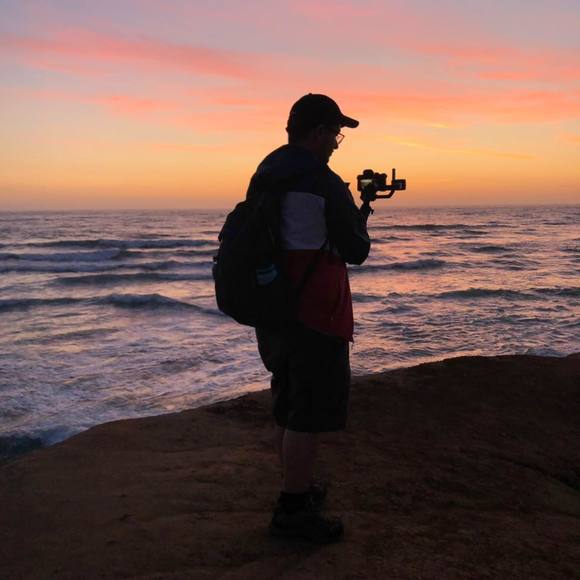 Profile Picture of Stephen Rivera (@supahhh) on Poshmark