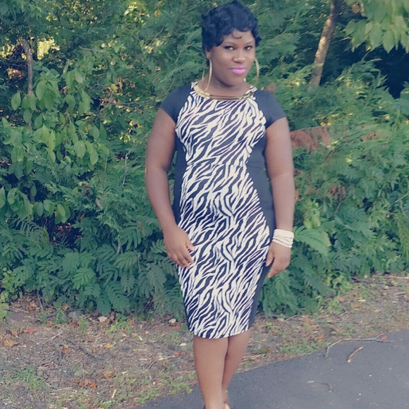 Profile Picture of Theresa Zorbah (@zorbah) on Poshmark