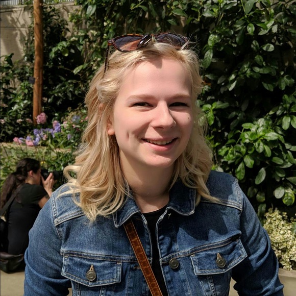 Profile Picture of Kayla Morawski (@kaylamorawski) on Poshmark