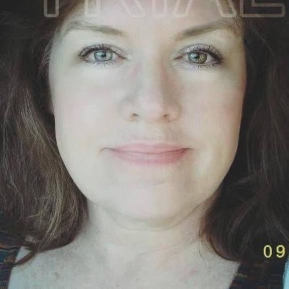 Profile Picture of Julie Nordin (@moonflower_1952) on Poshmark