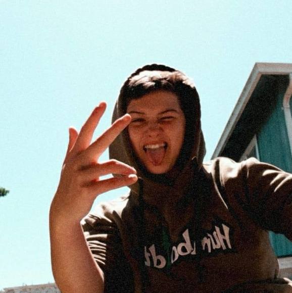 Profile Picture of Elaine Cramer (@elaine_cramer) on Poshmark