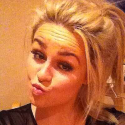 Profile Picture of Lizzy Davis (@LizzyDavis) on Twitter