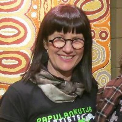 Profile Picture of Robyn Williams (@PurpleNoonArt) on Twitter