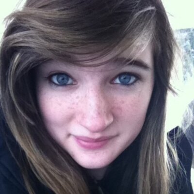 Profile Picture of Cheyanne Weaver (@Chey17400) on Twitter