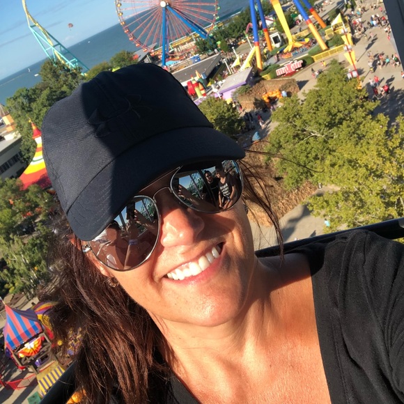 Profile Picture of Kimberly Bulger (@kb081918) on Poshmark