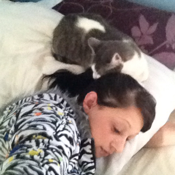 Profile Picture of Joey Guardiola (@leolove39) on Poshmark