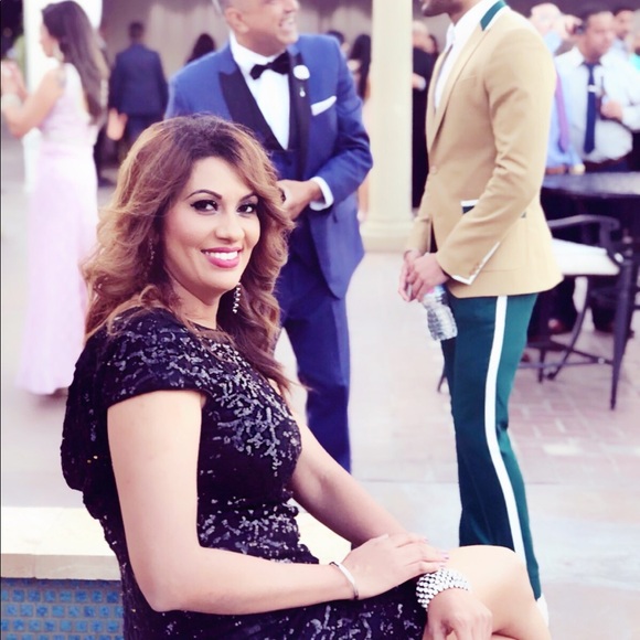 Profile Picture of Julie Singh (@jewelz179) on Poshmark