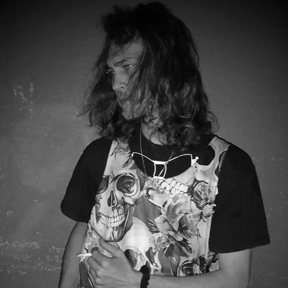 Profile Picture of Forrest Peterson (@kiron92) on Poshmark