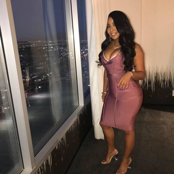 Profile Picture of Ebonie Wright (@eboniewright) on Poshmark