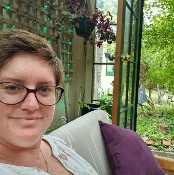 Profile Picture of Michelle Brookfield (@michellebrookfi) on Poshmark