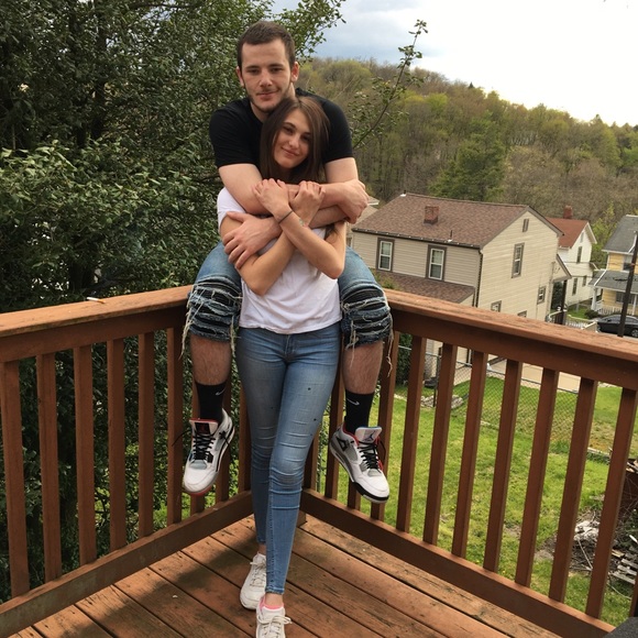 Profile Picture of Tyler Lambing (@tylerlambing3) on Poshmark