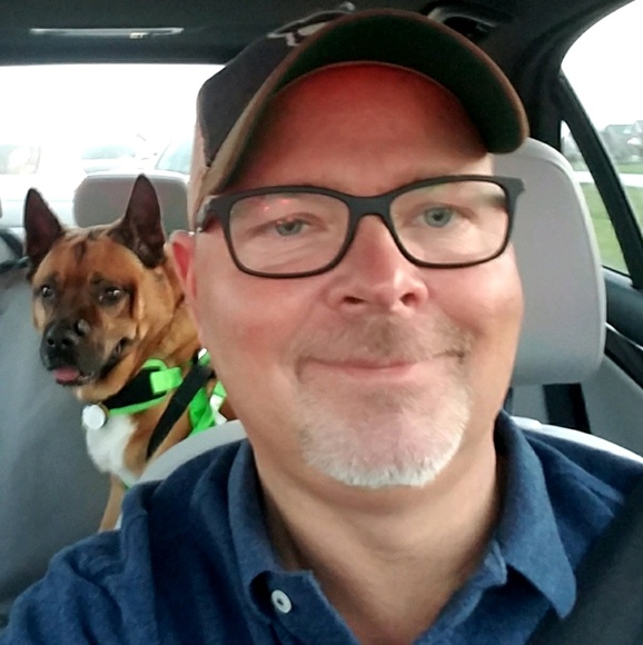 Profile Picture of Scott Weaver (@allxman) on Poshmark