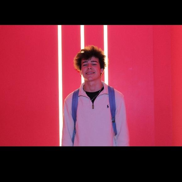 Profile Picture of Archie Whitaker (@archiewhitaker3) on Poshmark
