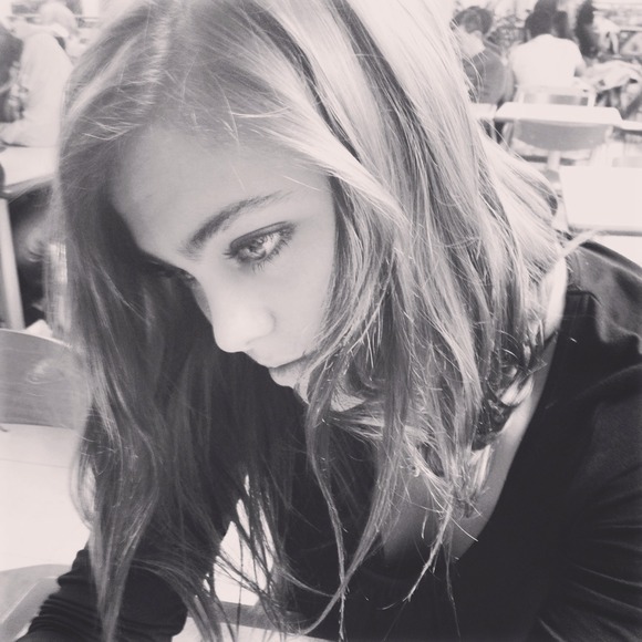 Profile Picture of Christina Bolish (@tinaswants) on Poshmark