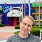 Profile Picture of 🄳🄴🅁🄴🄺 (@derekcoe) on Instagram