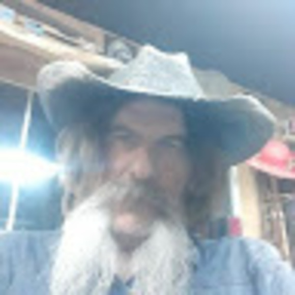 Profile Picture of John Votaw (@johnvotaw55) on Poshmark