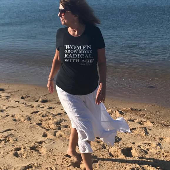 Profile Picture of Christine Matthesen (@cmatthesen) on Poshmark