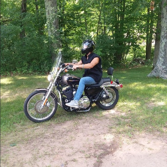 Profile Picture of Dylan Oas (@oasdylan18) on Poshmark