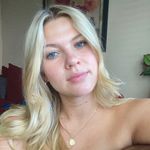 Profile Picture of chloe zentgraf :)) (@chloezentgraf) on Instagram