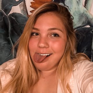 Profile Picture of 𝙼𝙰𝙽𝙳𝚈★𝚂𝙸𝙼𝙿𝚂𝙾𝙽 (@amanda.simpson) on Instagram