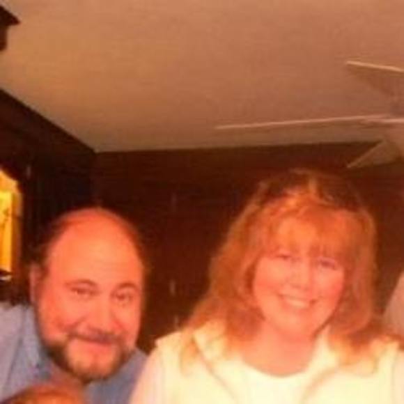 Profile Picture of Gina Cammarano (@ginacammarano) on Poshmark