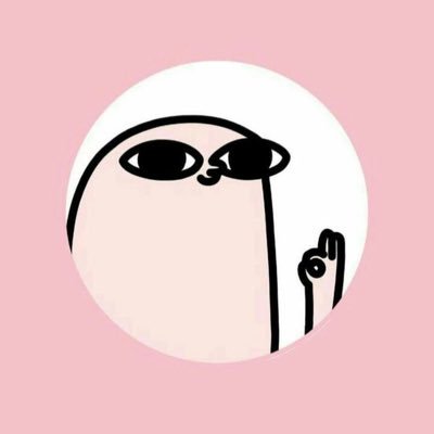 Profile Picture of ERin (@carbs_and_naps) on Twitter