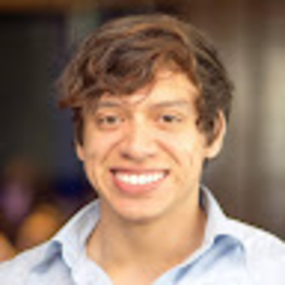 Profile Picture of Mario Green (@themariogreen) on Poshmark