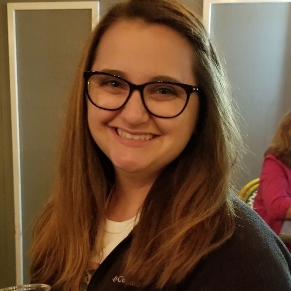 Profile Picture of Jess Driggers (@jess_driggers) on Poshmark