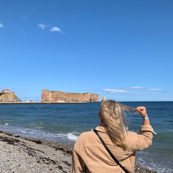 Profile Picture of Isabelle Gilbert (@isagilbert2) on Poshmark