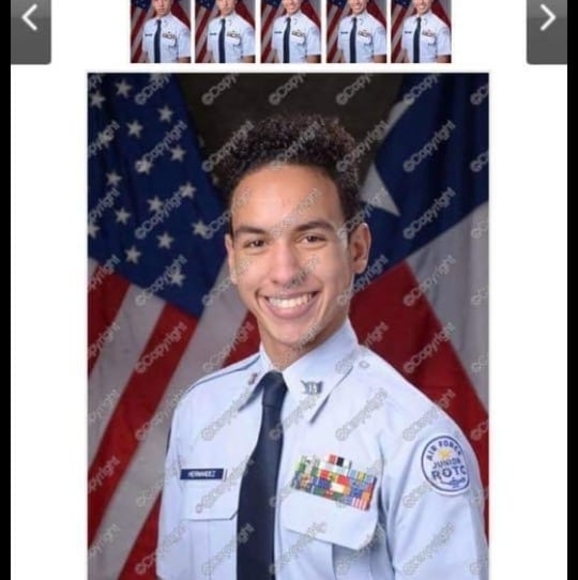 Profile Picture of Jose Daniel (@fvhgff) on Poshmark