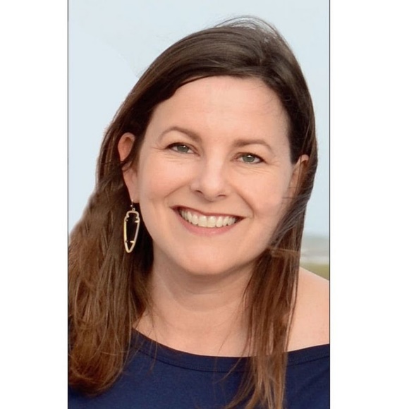 Profile Picture of Pam Stevens (@pamstevens00) on Poshmark