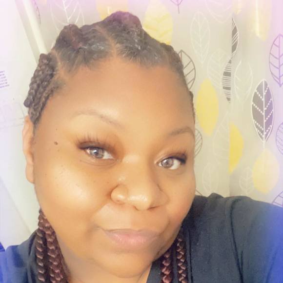 Profile Picture of Dominique Black (@mzladylibra) on Poshmark