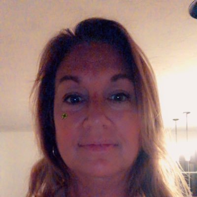 Profile Picture of Cheryl Arsenault (@CherylArsenau15) on Twitter