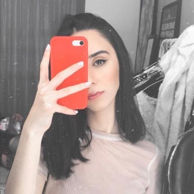 Profile Picture of Mariana (@Mariana_hakim) on Twitter