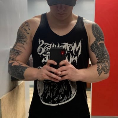 Profile Picture of Tyler Parrott (@tparrott516) on Twitter
