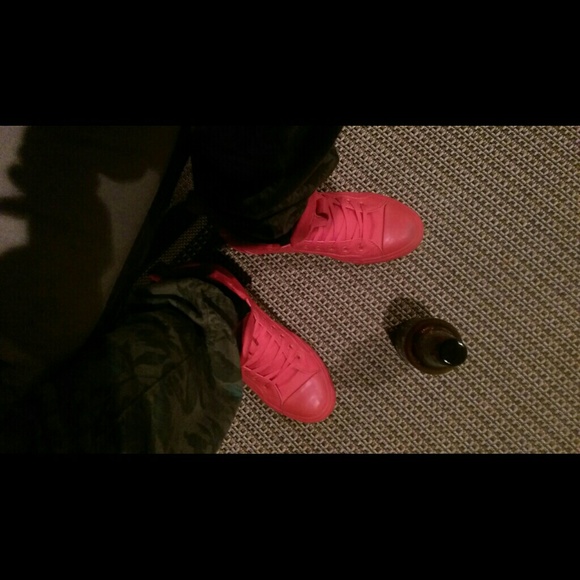 Profile Picture of Keith Palencia (@krgaleas12) on Poshmark