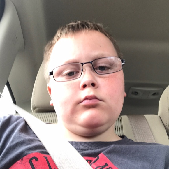 Profile Picture of Hunter Frahm (@hunterfrahm) on Poshmark