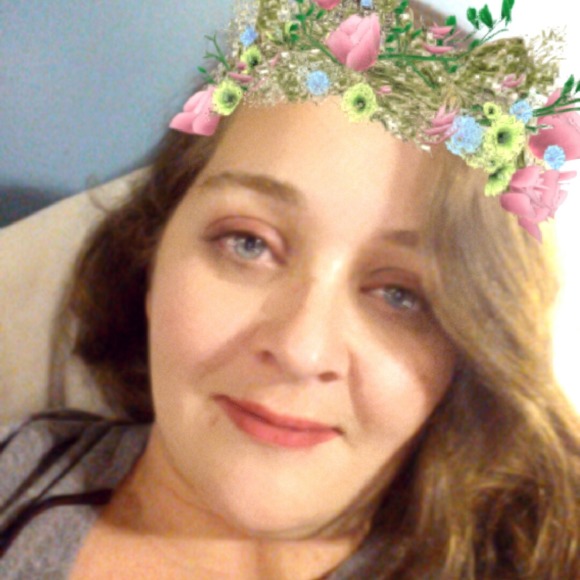 Profile Picture of Davlynn Meeks (@hisleia070513) on Poshmark