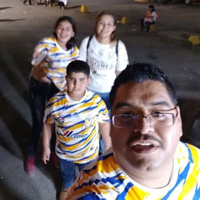 Profile Picture of Omar Perales (@omarperales2606) on Twitter