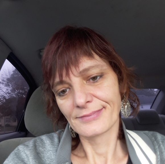 Profile Picture of Theresa Van patten (@trenee13) on Poshmark