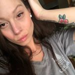 Profile Picture of Cynthia Bujold (@la.n8t1ve) on Instagram