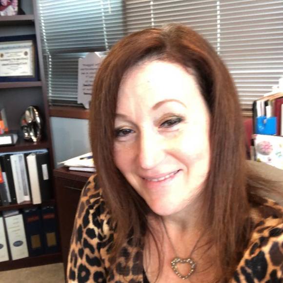 Profile Picture of Kim Digiovanni abatto (@ksd117) on Poshmark