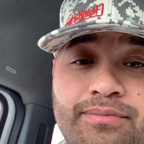 Profile Picture of Brian Barlow (@brian_barlow) on Poshmark