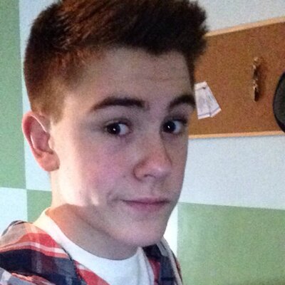 Profile Picture of Joshua (@Josh98Kew) on Twitter