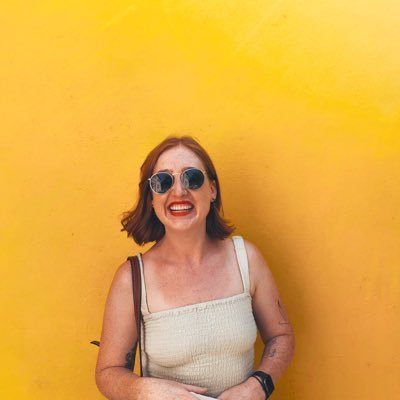 Profile Picture of Lily Edwards (@happylilyday) on Twitter