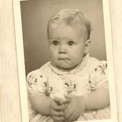 Profile Picture of Suzanne Clay (@LOCommish) on Twitter