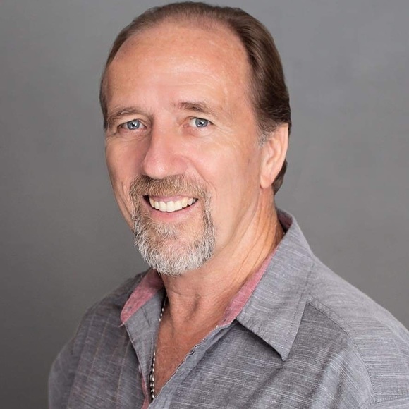 Profile Picture of Bernd Born (@berneborn) on Poshmark