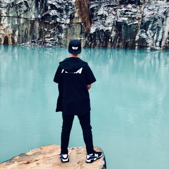 Profile Picture of Long Trần (@leotran846) on Poshmark