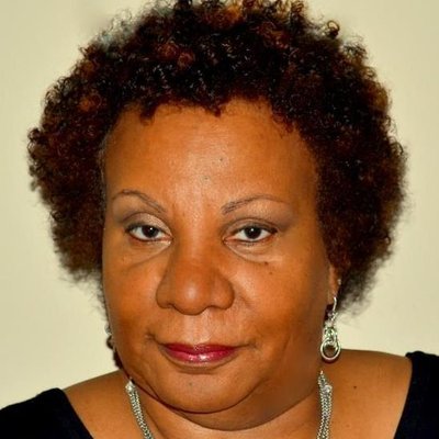 Profile Picture of Michaelle Smith (@mikifsmith) on Twitter